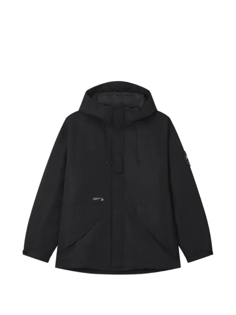 izzue hooded logo-patch jacket