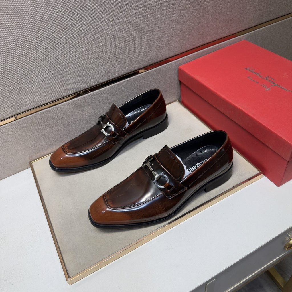 Ferragamo Men's Buckle Loafers - Leather Lining